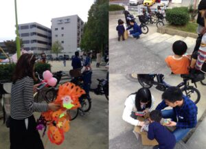 昨年のハロウィンの様子。地域のお子様にお菓子を配りました。 これも自社の付加価値アップ!!（と勝手に自己満足(笑））